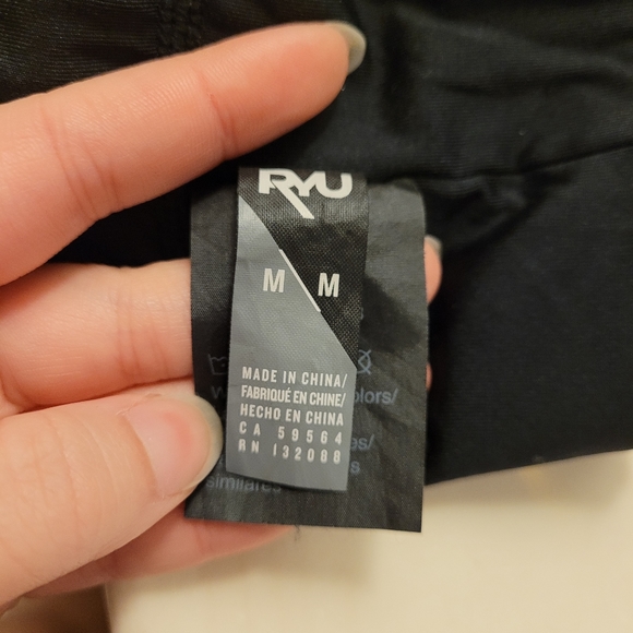 RYU sports bra - size M - Picture 4 of 5